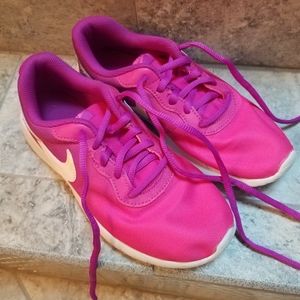 Pink Nike 3.5 Youth shoe